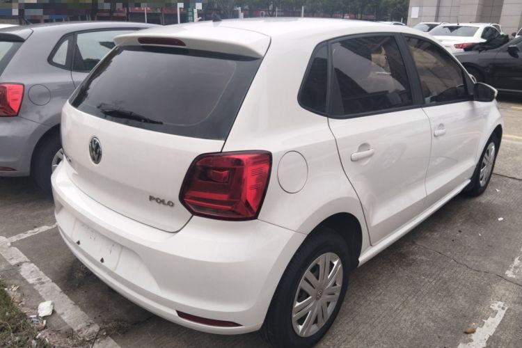 Used Volkswagen Polo 2016 1.4L Manual Fashion Model Rear Right 45 Deg