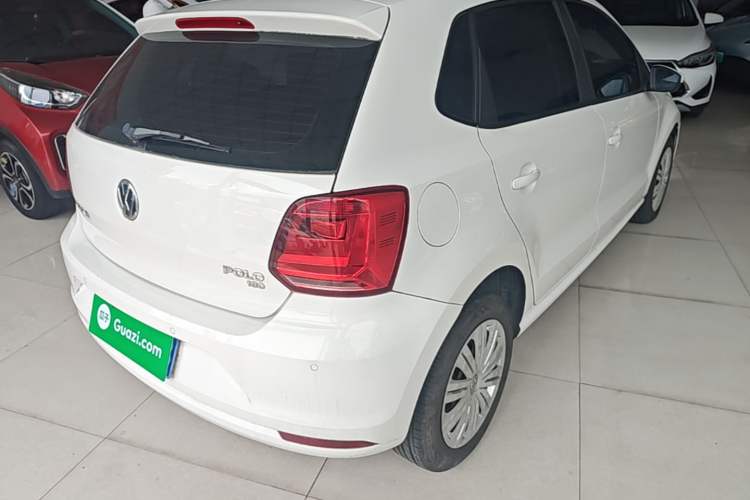 Used Volkswagen Polo 2016 1.6L Automatic Comfort Model Rear Right 45 Deg
