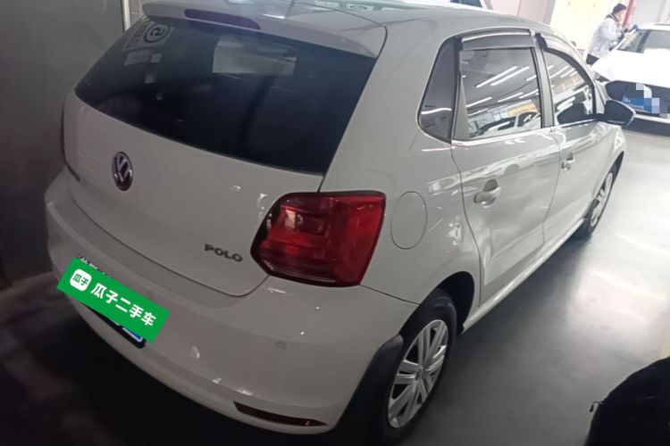 Used Volkswagen Polo 2016 1.4L Manual Fashion Model Rear Right 45 Deg