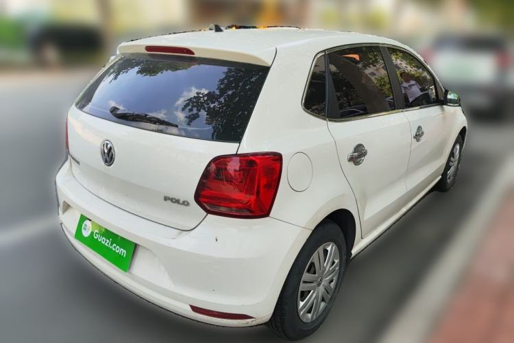 Used Volkswagen Polo 2016 1.4L Manual Fashion Model Rear Right 45 Deg