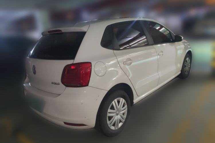 Used Volkswagen Polo 2016 1.4L Manual Fashion Model Rear Right 45 Deg