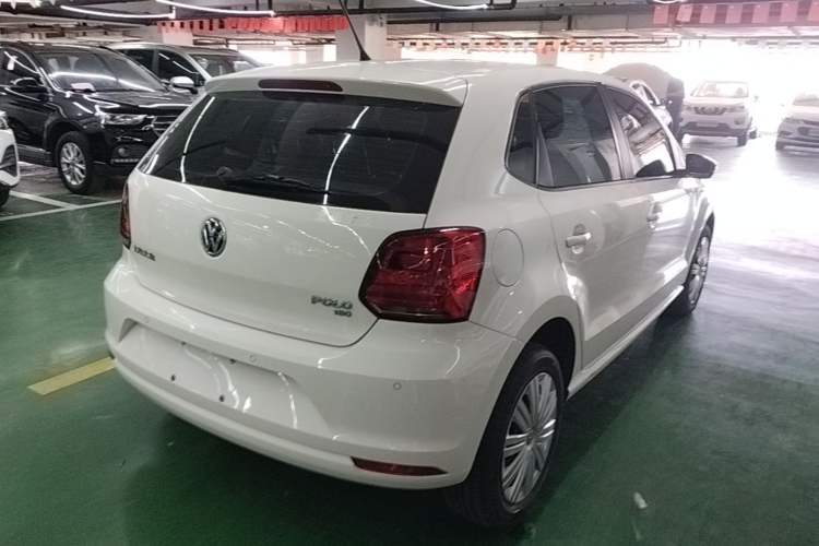 Used Volkswagen Polo 2016 1.6L Automatic Comfort Model Rear Right 45 Deg