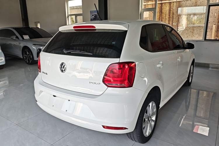 Used Volkswagen Polo 2016 1.4L Automatic Trendy Model Rear Right 45 Deg