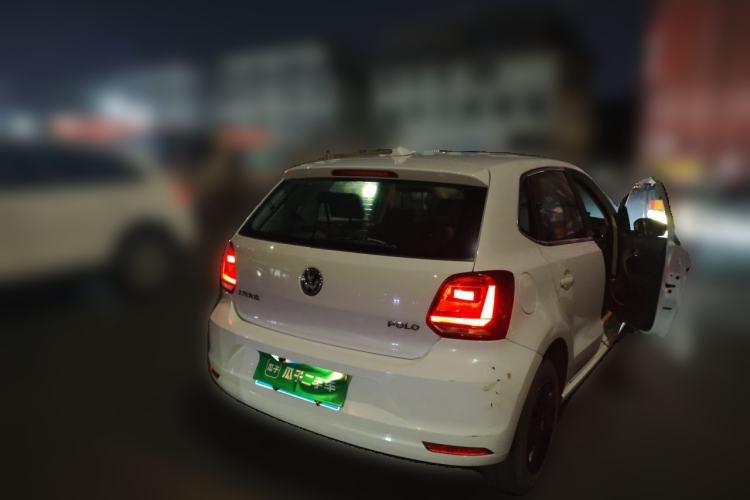 Used Volkswagen Polo 2016 1.4L Automatic Trendy Model Rear Right 45 Deg