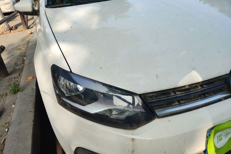 Used Volkswagen Polo 2016 1.4L Manual Fashion Model Right Front Headlight
