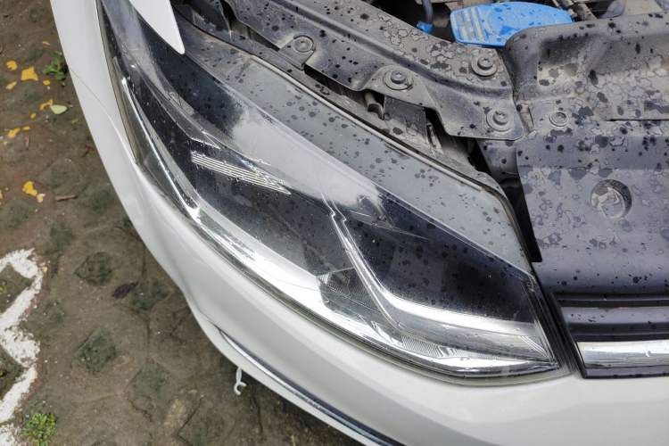 Used Volkswagen Polo 2016 1.6L Automatic Comfort Model Right Front Headlight