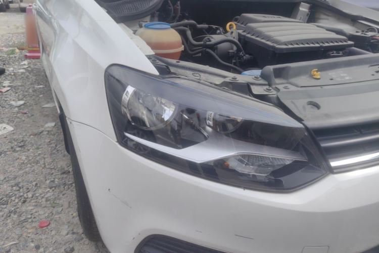 Used Volkswagen Polo 2016 1.4L Manual Fashion Model Right Front Headlight