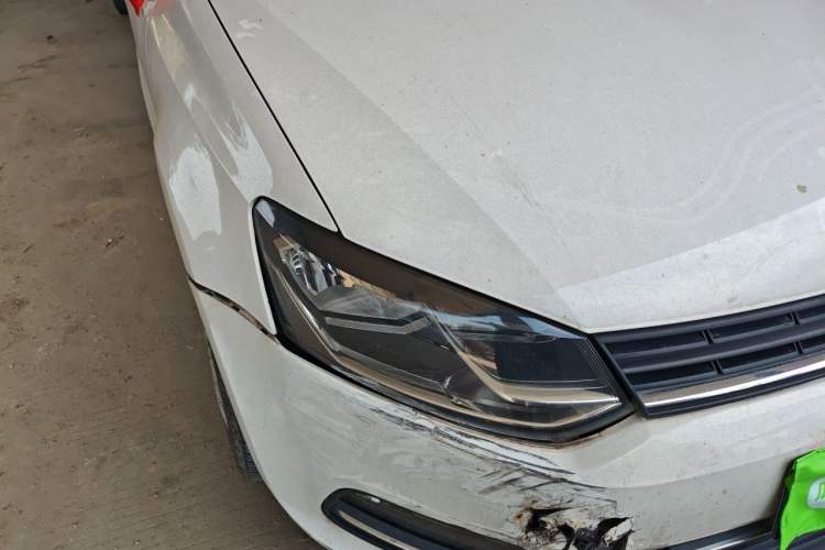 Used Volkswagen Polo 2016 1.6L Automatic Comfort Model Right Front Headlight