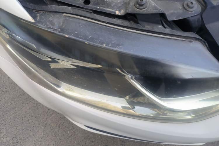 Used Volkswagen Polo 2016 1.4L Automatic Trendy Model Right Front Headlight