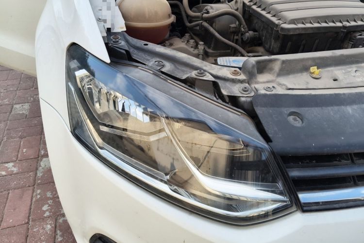 Used Volkswagen Polo 2016 1.6L Automatic Comfort Model Right Front Headlight
