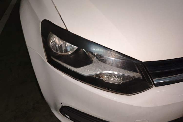 Used Volkswagen Polo 2016 1.4L Automatic Trendy Model Right Front Headlight