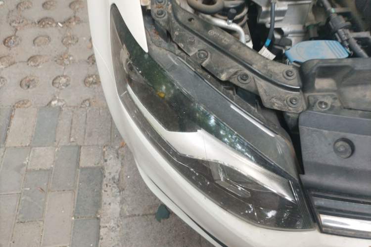 Used Volkswagen Polo 2016 1.4L Automatic Trendy Model Right Front Headlight