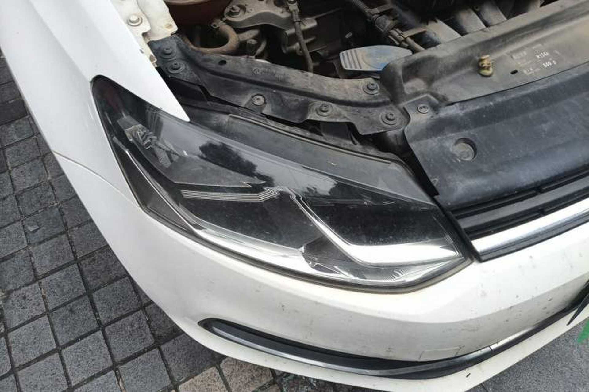 Used Volkswagen Polo 2016 1.6L Automatic Comfort Model Right Front Headlight
