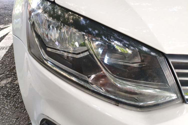 Used Volkswagen Polo 2016 1.6L Automatic Comfort Model Right Front Headlight