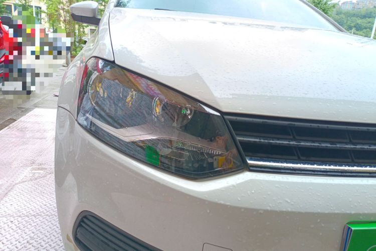 Used Volkswagen Polo 2016 1.4L Automatic Trendy Model Right Front Headlight