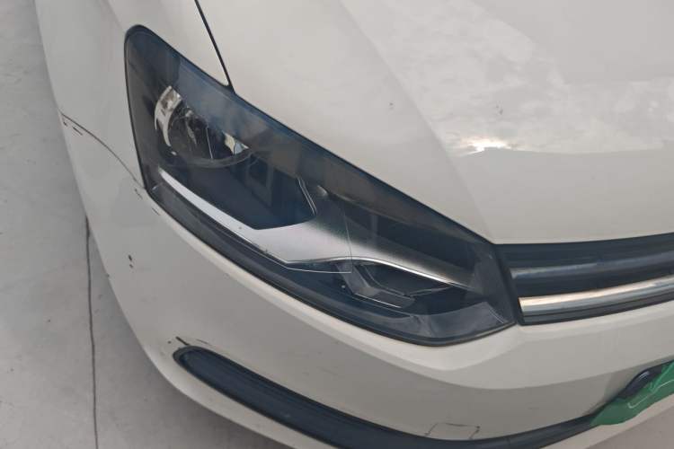 Used Volkswagen Polo 2016 1.4L Automatic Trendy Model Right Front Headlight