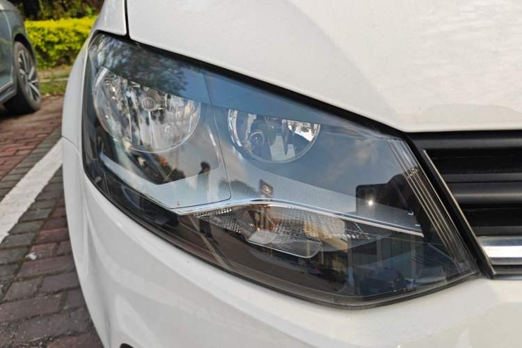 Used Volkswagen Polo 2016 1.4L Automatic Trendy Model Right Front Headlight