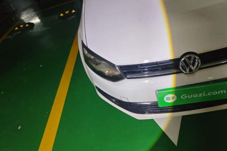 Used Volkswagen Polo 2016 1.4L Automatic Trendy Model Right Front Headlight