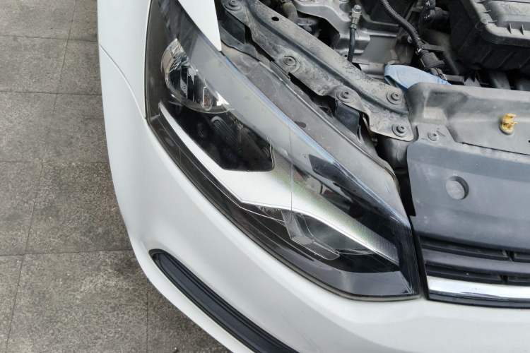 Used Volkswagen Polo 2016 1.4L Automatic Trendy Model Right Front Headlight