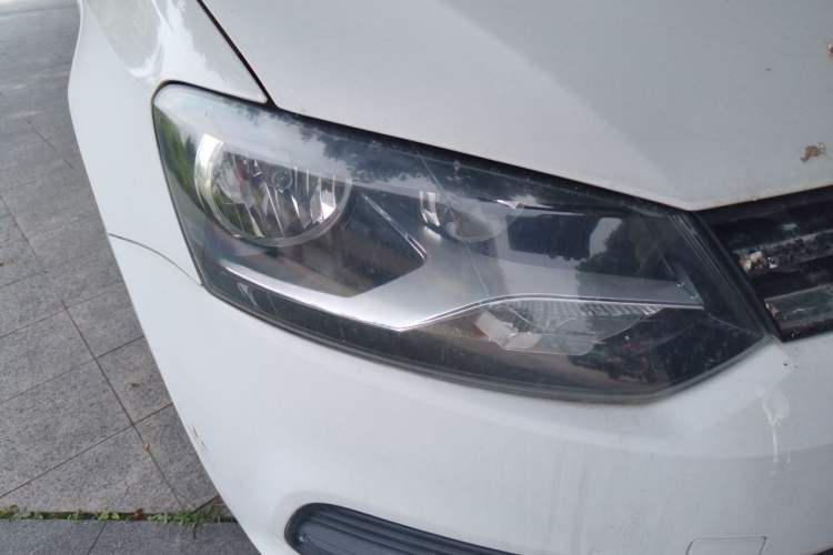 Used Volkswagen Polo 2016 1.4L Automatic Trendy Model Right Front Headlight