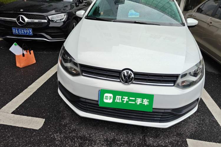 Used Volkswagen Polo 2016 1.4L Automatic Trendy Model Right Front Headlight