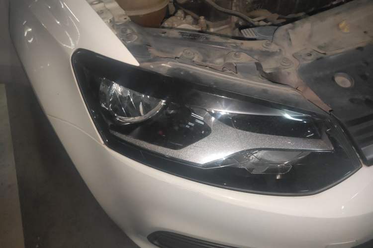Used Volkswagen Polo 2016 1.4L Automatic Trendy Model Right Front Headlight