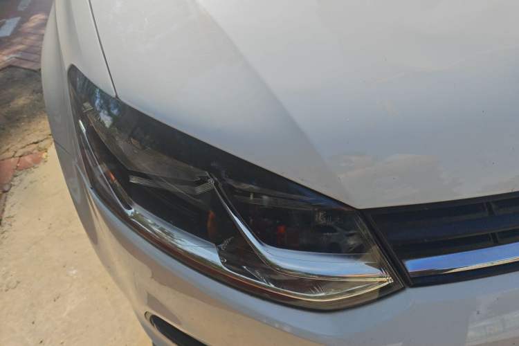 Used Volkswagen Polo 2016 1.6L Automatic Comfort Model Right Front Headlight