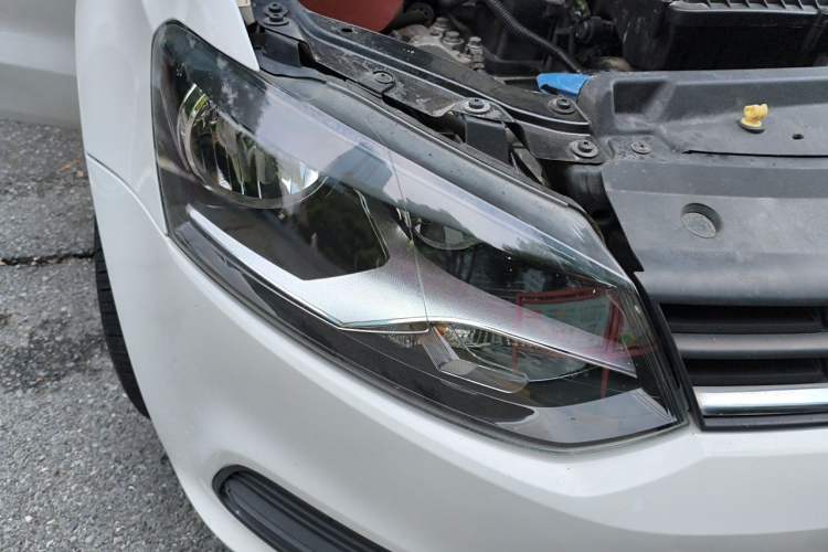 Used Volkswagen Polo 2016 1.4L Automatic Trendy Model Right Front Headlight