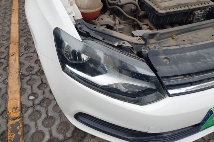 Used Volkswagen Polo 2016 1.4L Automatic Trendy Model Right Front Headlight