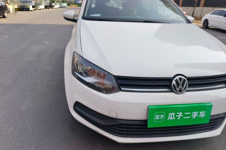 Used Volkswagen Polo 2016 1.4L Automatic Trendy Model Right Front Headlight