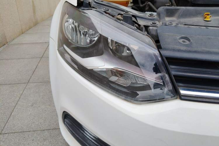 Used Volkswagen Polo 2016 1.4L Automatic Trendy Model Right Front Headlight