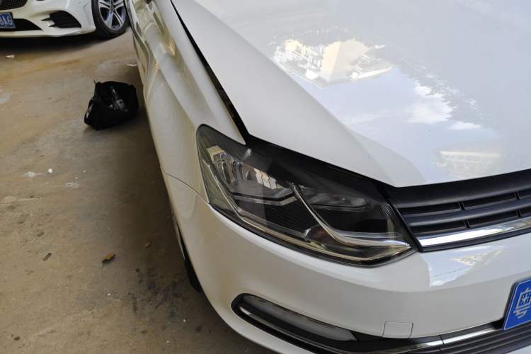 Used Volkswagen Polo 2016 1.6L Automatic Comfort Model Right Front Headlight
