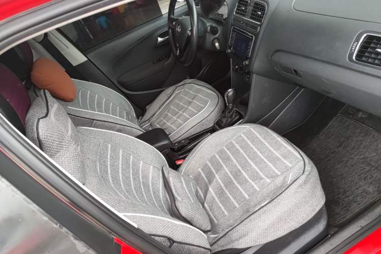 Used Volkswagen Polo 2016 1.6L Automatic Comfort Model Right Front Seat