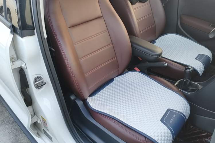 Used Volkswagen Polo 2016 1.4L Manual Fashion Model Right Front Seat