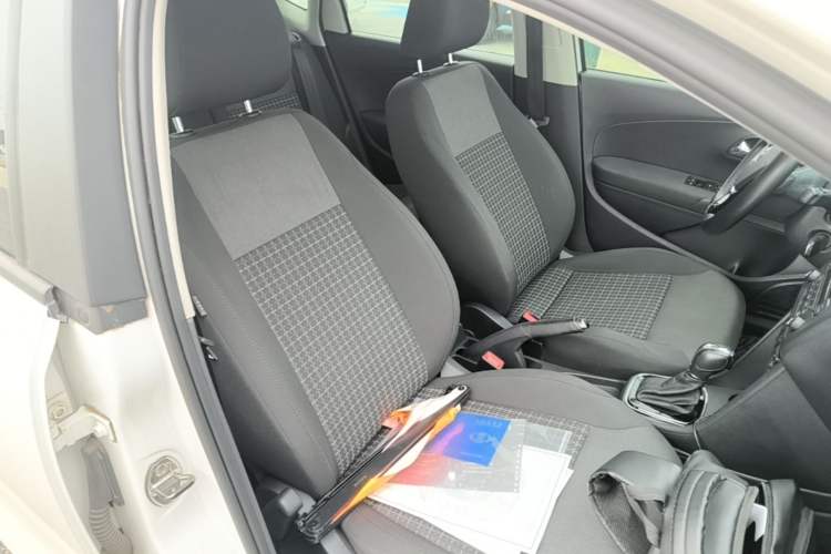 Used Volkswagen Polo 2016 1.6L Automatic Comfort Model Right Front Seat