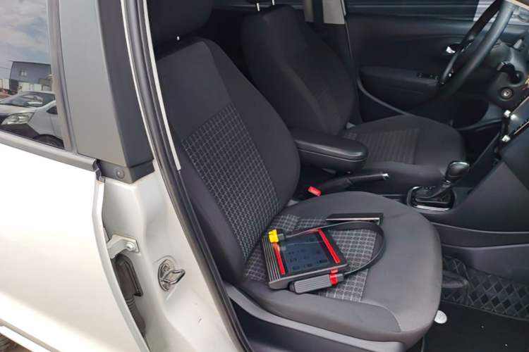 Used Volkswagen Polo 2016 1.6L Automatic Comfort Model Right Front Seat