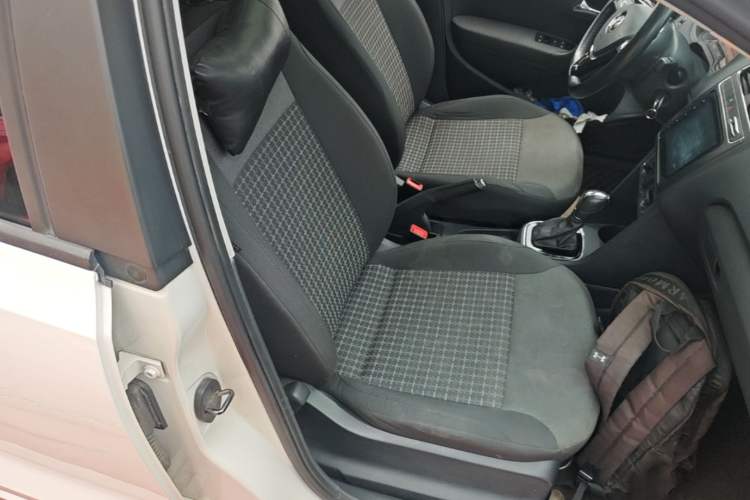 Used Volkswagen Polo 2016 1.6L Automatic Comfort Model Right Front Seat