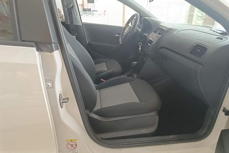 Used Volkswagen Polo 2016 1.4L Automatic Trendy Model Right Front Seat