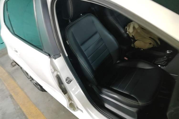 Used Volkswagen Polo 2016 1.6L Automatic Comfort Model Right Front Seat