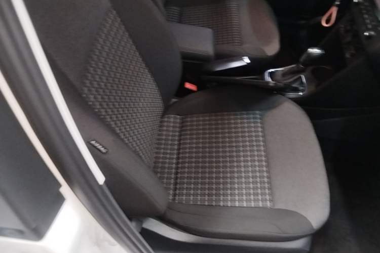 Used Volkswagen Polo 2016 1.6L Automatic Comfort Model Right Front Seat