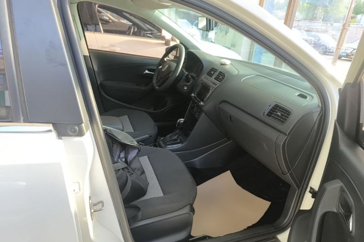 Used Volkswagen Polo 2016 1.4L Automatic Trendy Model Right Front Seat