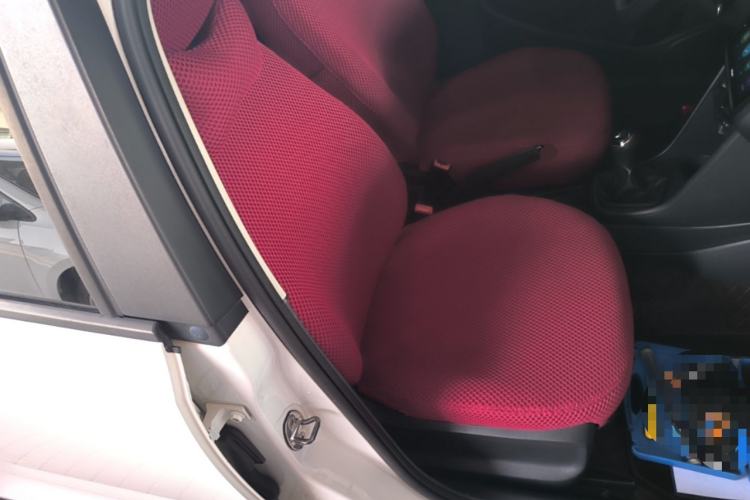 Used Volkswagen Polo 2016 1.4L Manual Fashion Model Right Front Seat