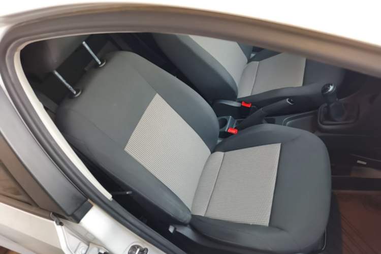 Used Volkswagen Polo 2016 1.4L Manual Fashion Model Right Front Seat
