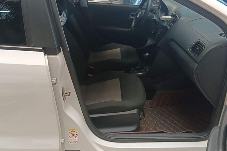 Used Volkswagen Polo 2016 1.4L Automatic Trendy Model Right Front Seat