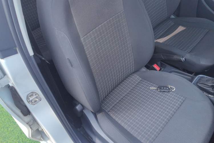 Used Volkswagen Polo 2016 1.6L Automatic Comfort Model Right Front Seat