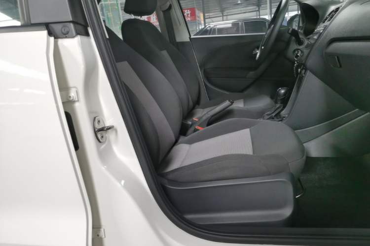 Used Volkswagen Polo 2016 1.4L Automatic Trendy Model Right Front Seat
