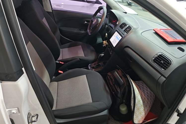 Used Volkswagen Polo 2016 1.4L Automatic Trendy Model Right Front Seat