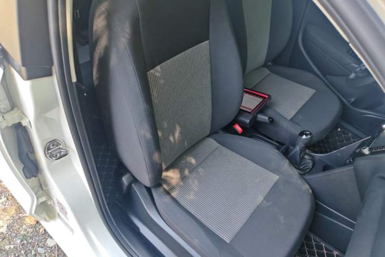 Used Volkswagen Polo 2016 1.4L Manual Fashion Model Right Front Seat