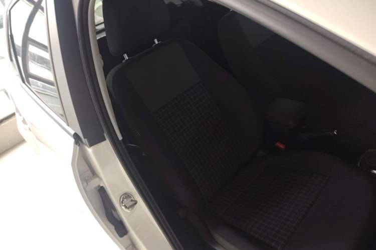 Used Volkswagen Polo 2016 1.6L Automatic Comfort Model Right Front Seat