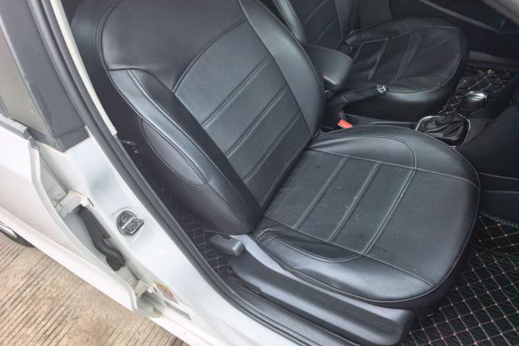 Used Volkswagen Polo 2016 1.6L Automatic Comfort Model Right Front Seat